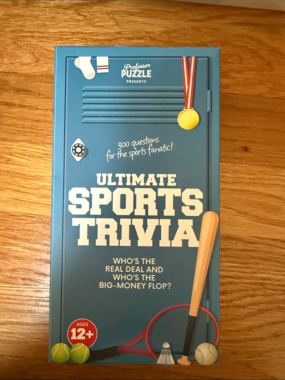 Ultimate Sports Trivia Card Game - Blue Box